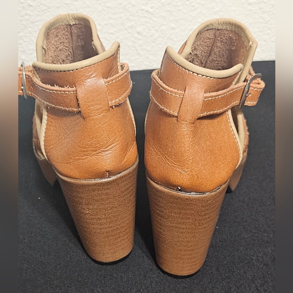 Tan Leather Women's Ankle Boots - Picture 6 of 7